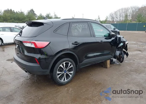 2022 Ford Escape Se z USA, uszkodzony, nr VIN 1FMCU0G64NUB64309
